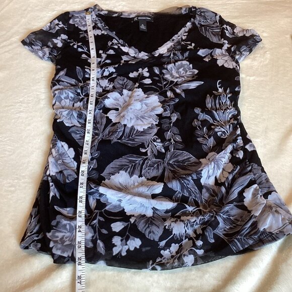 INC International Concept Women's Black White Floral Roses Print Blouse Top Shir - Picture 3 of 5